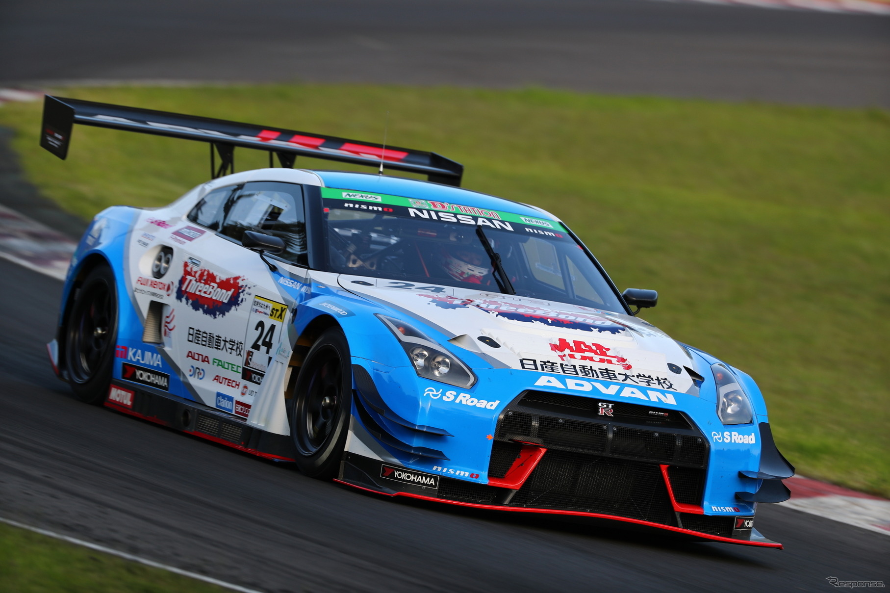 スリーボンド日産自動車大学校GT-Rが今季初ポールポジションを獲得