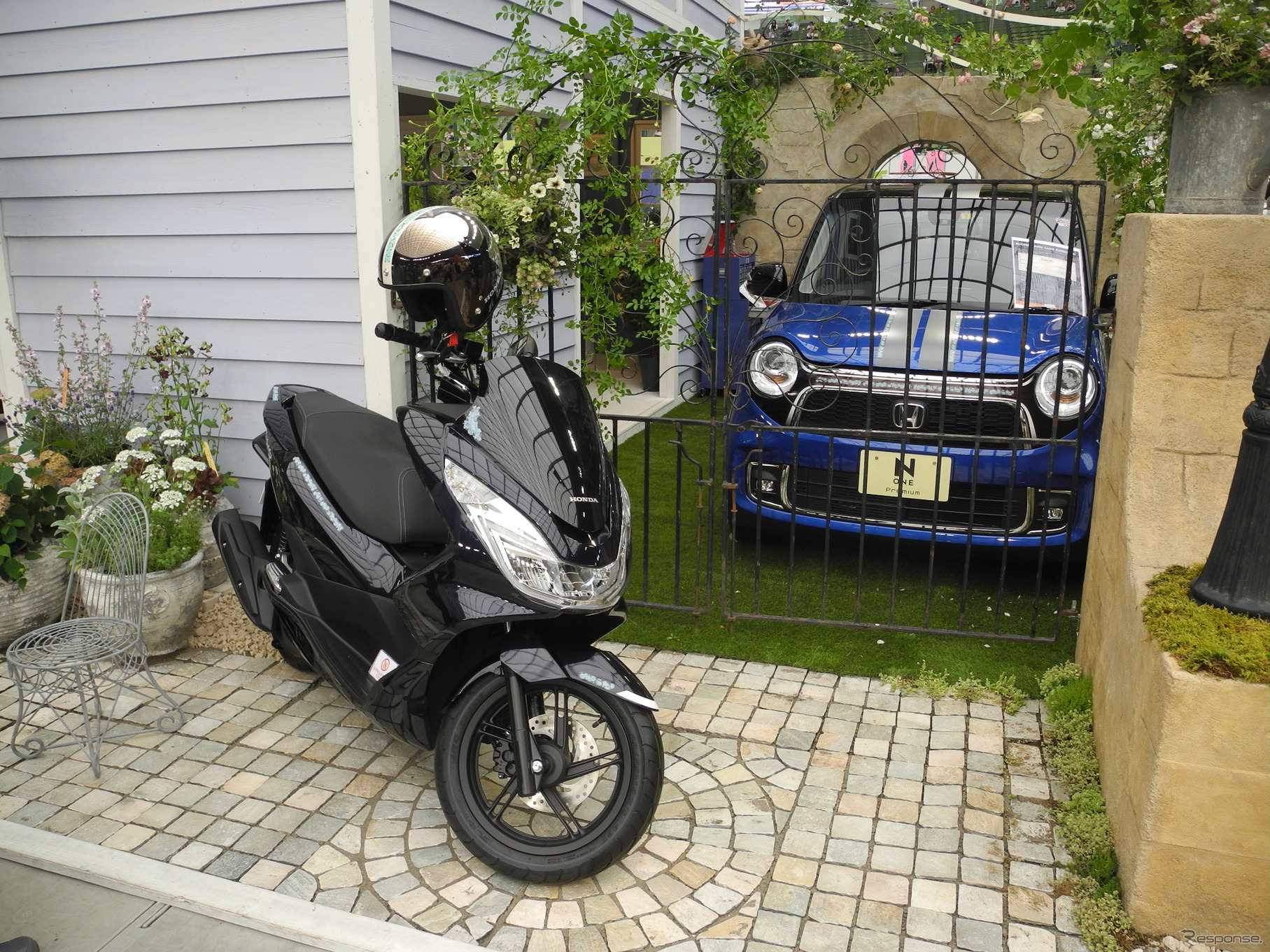 車庫には『N-ONE』と『PCX』