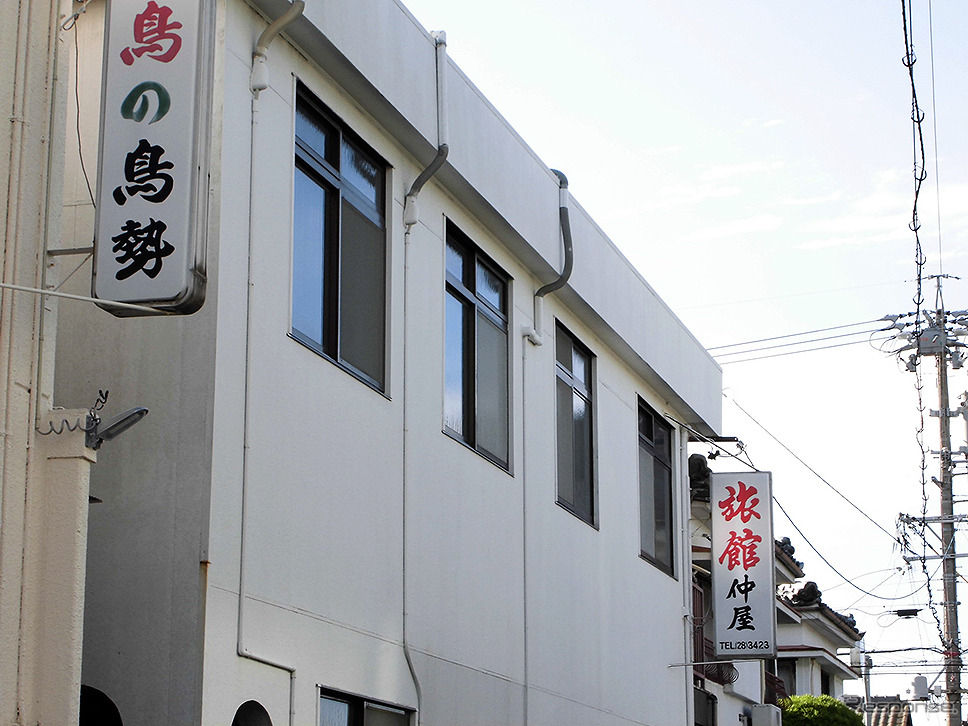 小さな旅館や居酒屋も点在する宮町エリア（AIR & BUS成田発伊勢行きツアー）