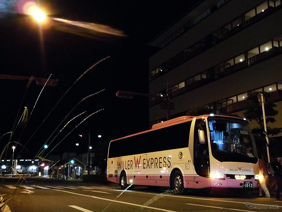 伊勢の下町風情をさまよい、伊勢市駅前を20時30分に出る夜行高速バスで帰京する（AIR & BUS成田発伊勢行きツアー）