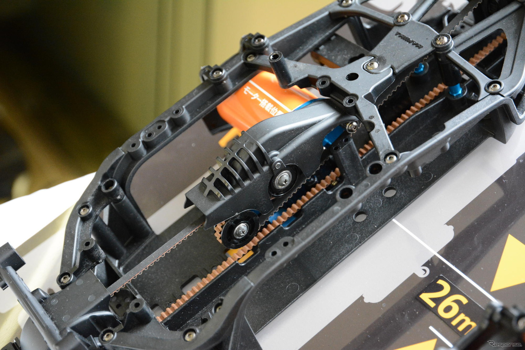 モーターが前後に動いても駆動ベルトの取り回しは変わらない