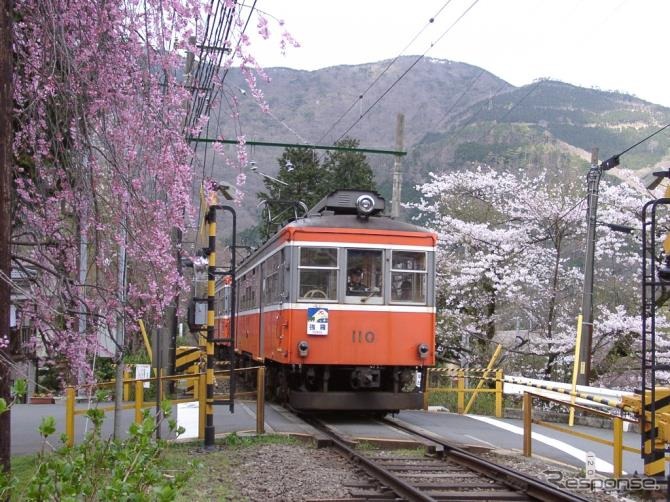 箱根登山鉄道の110号。来年2月に引退する。