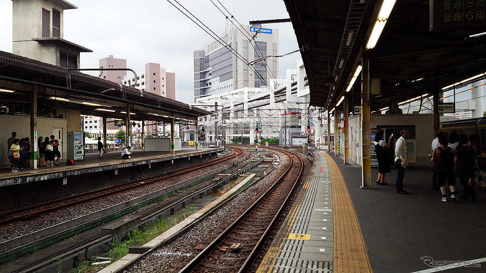 駅ビル建て替え工事がすすむJR千葉駅