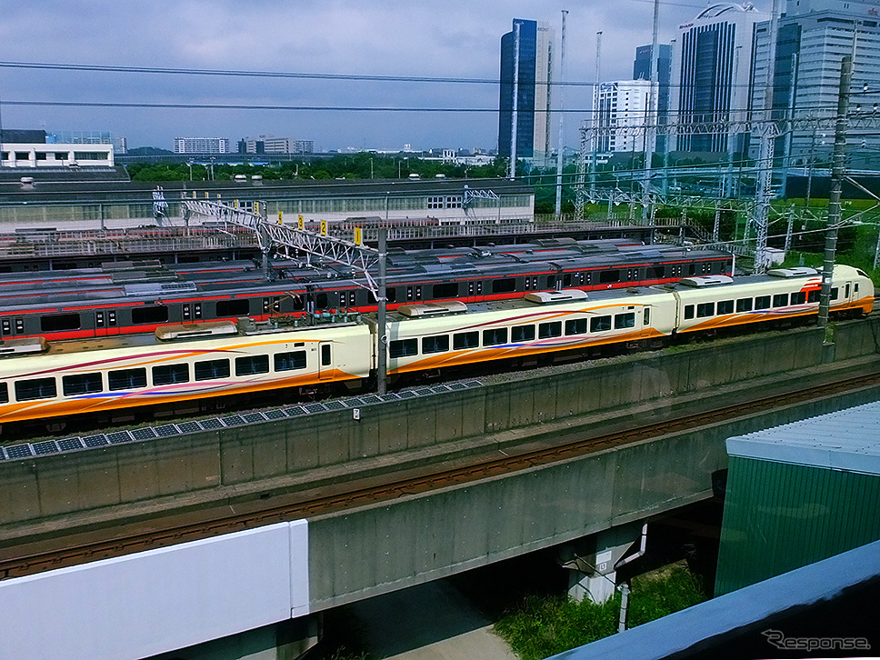 京葉車両センターに留置されるE653系新潟車