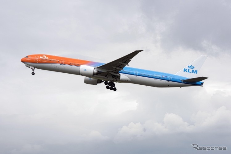 「オレンジ」のKLM特別塗装機、リオデジャネイロへ出発