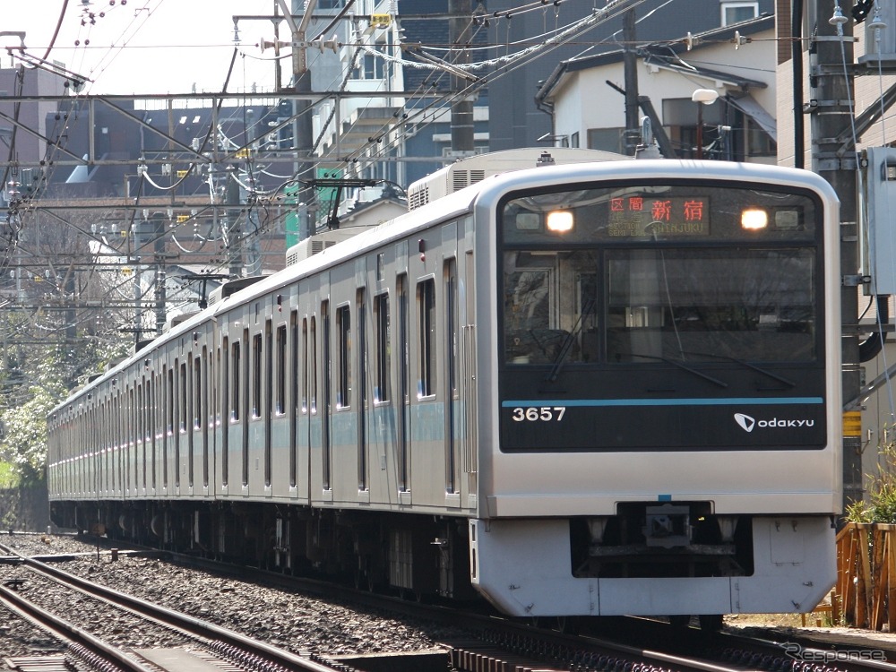 「いきもの電車」は通勤電車の3000形で運転される。