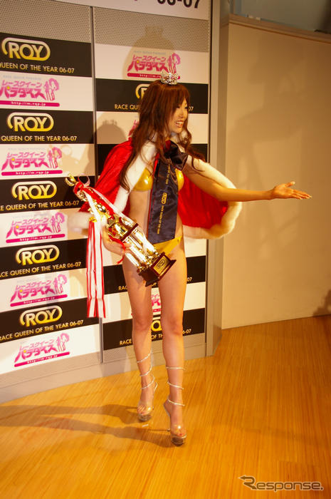 レースクイーン・オブ・ザ・イヤー 山崎みどりさん…写真蔵