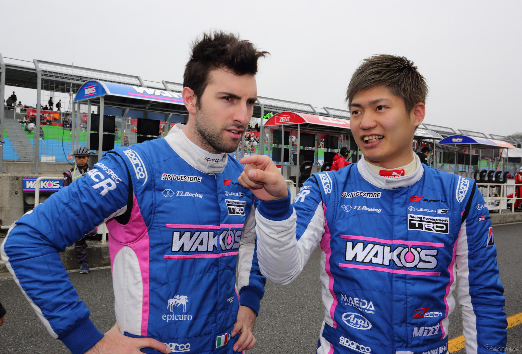 #6 レクサスRC Fのカルダレッリ選手と大嶋選手。