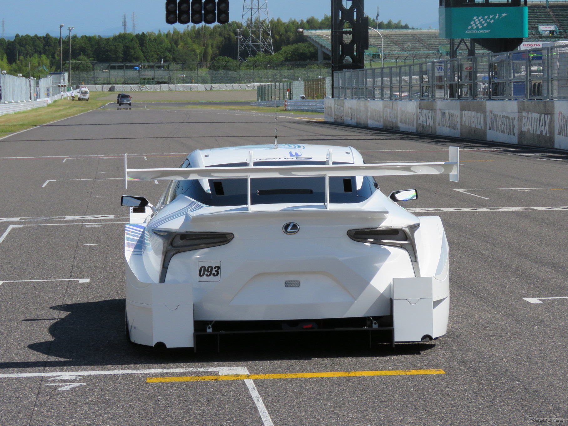 鈴鹿サーキットで公開されたレクサスの来季GT500クラス参戦車『LC500』。