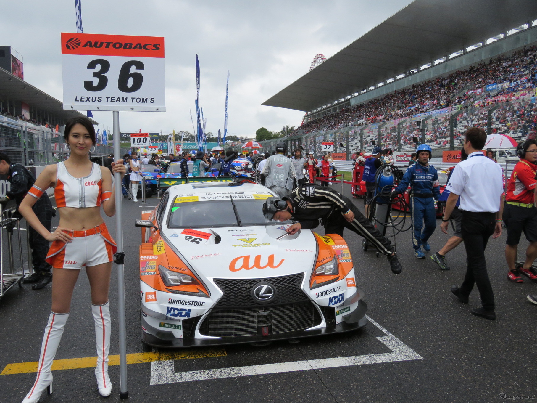 2位となる#36 RC F。