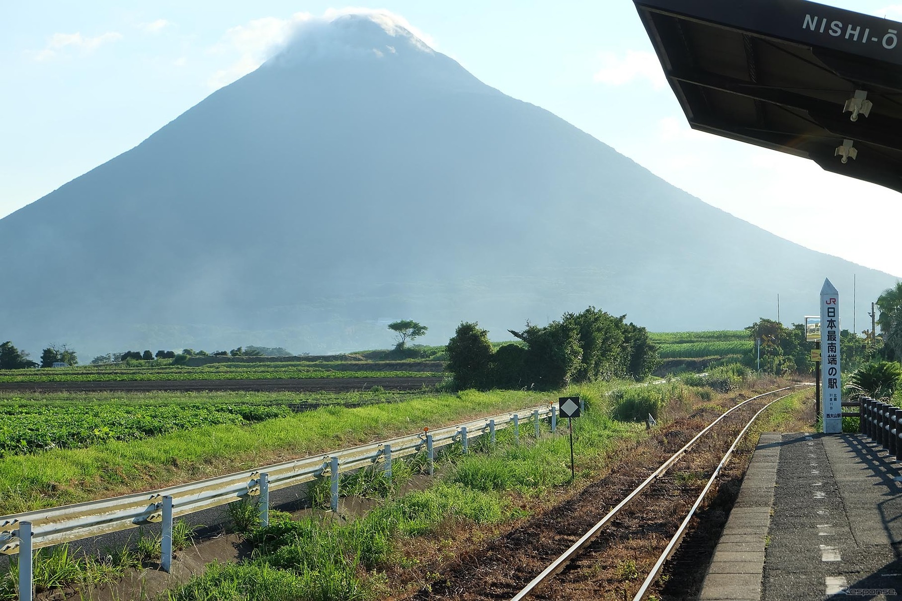 JR最南端駅として知られる指宿枕崎線西大山駅へ。