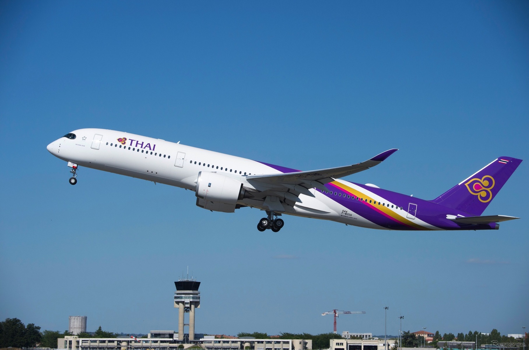 エアバス、タイ国際航空A350XWB初号機を納入