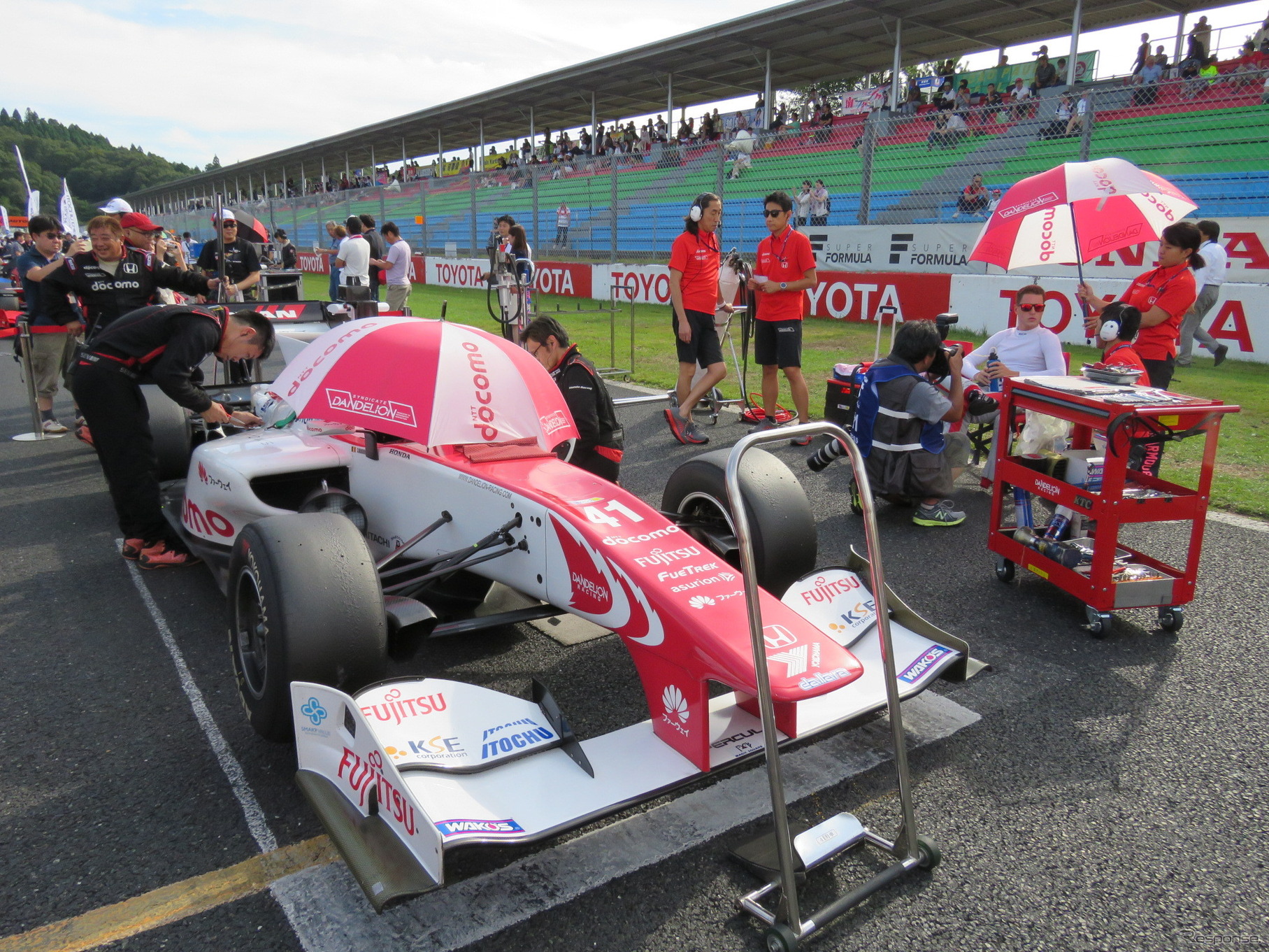 第5戦岡山のレース1を制したのは#41 バンドーン。