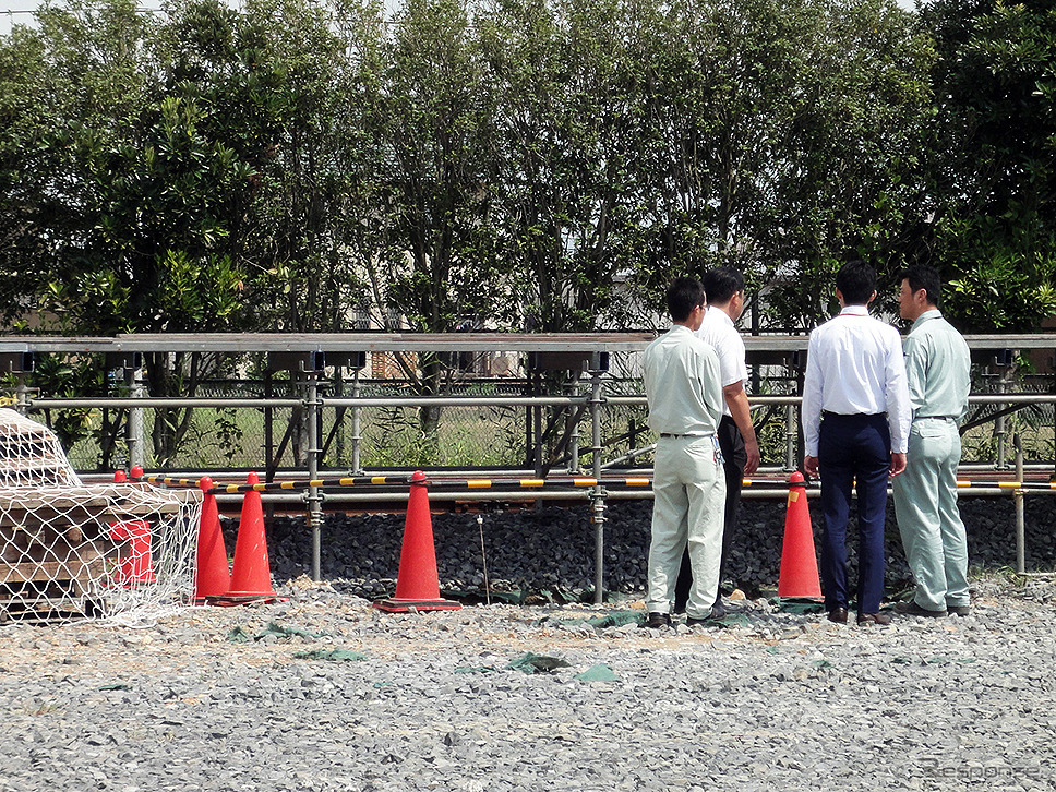 東武南栗橋管区内のSL検修庫。試運転線や仮設ホームなども出現し始めた