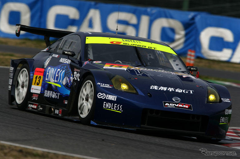 【SUPER GT 第1戦】最終周回で波乱、逆転劇