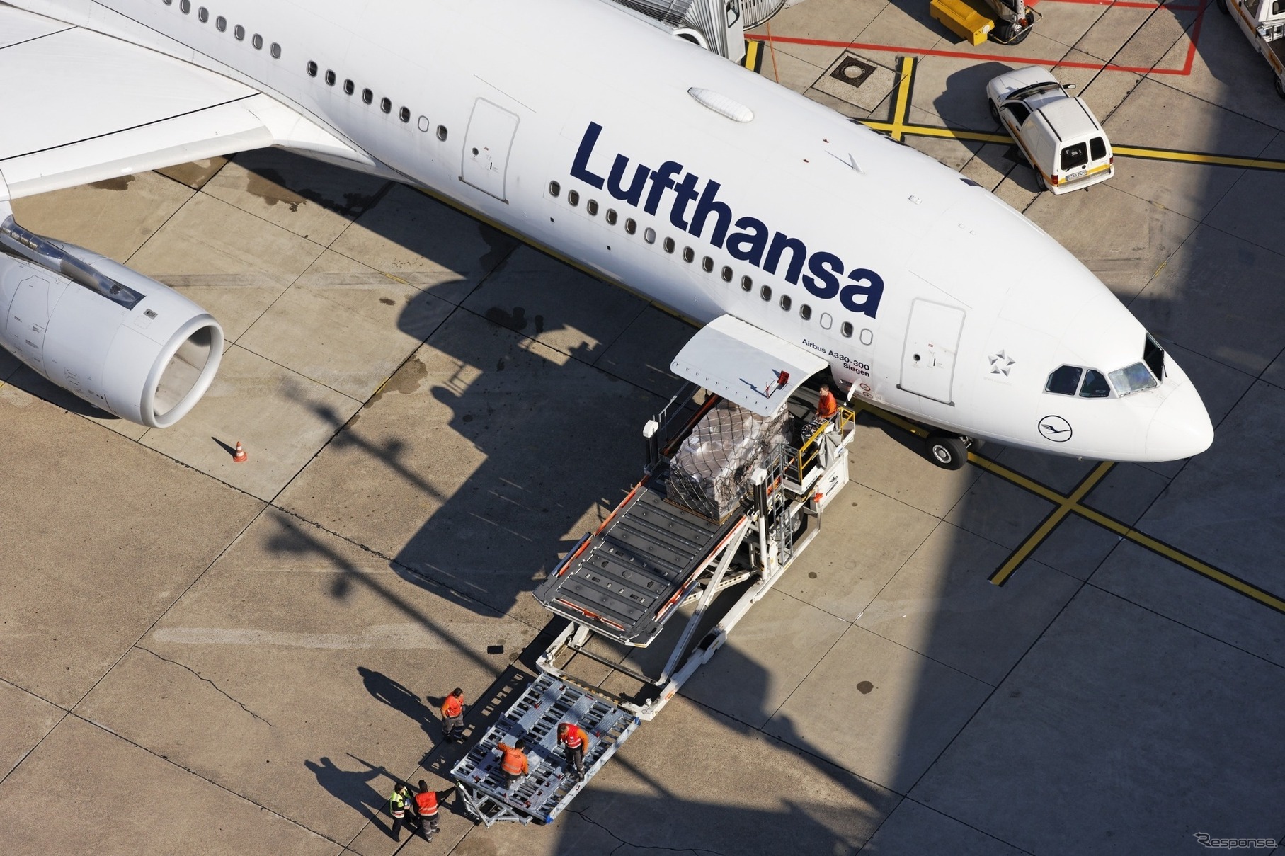 ルフトハンザ機　source: Lufthansa