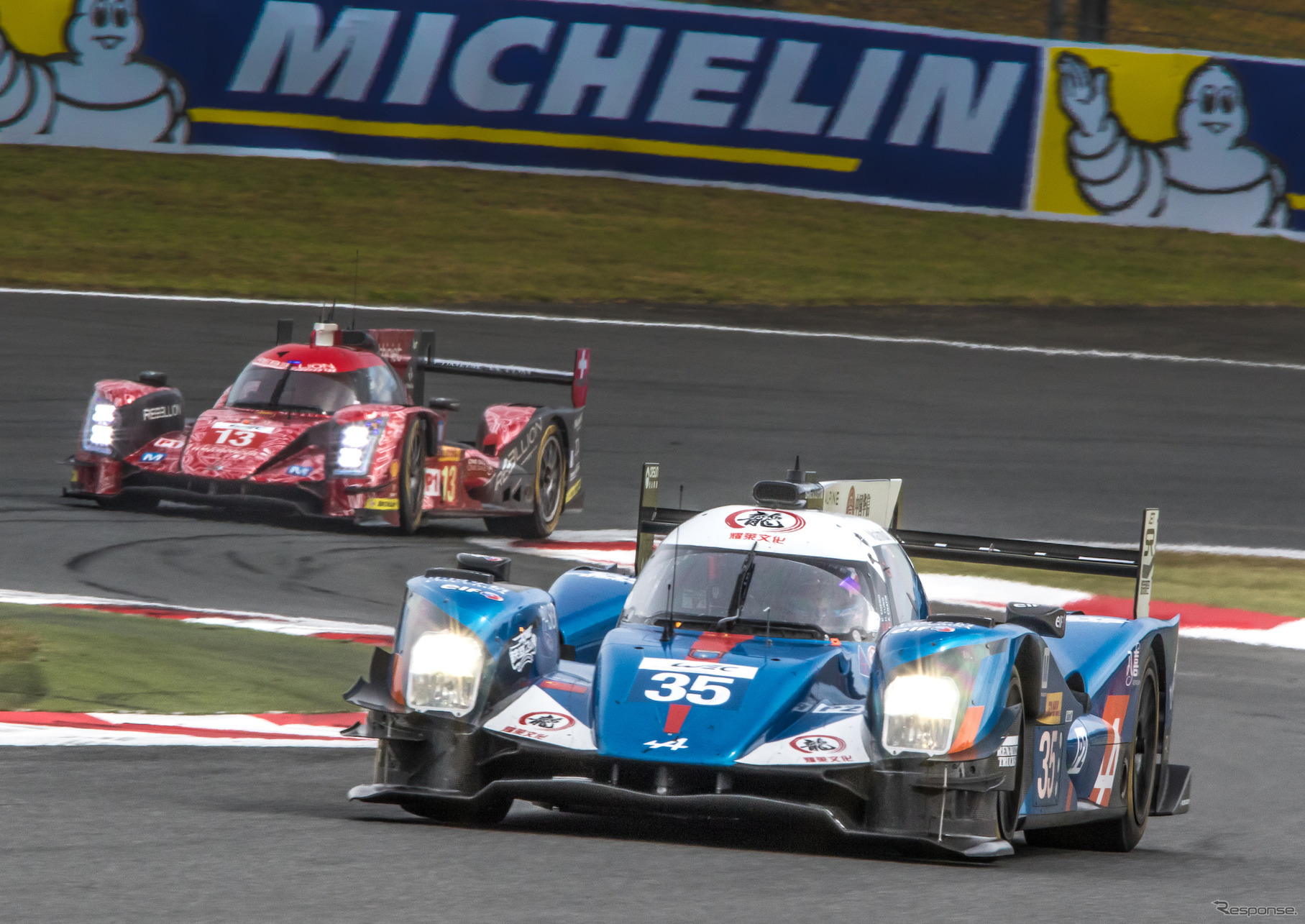 LMP2クラスは今回も接戦が予想される（手前：LMP2クラス車、奥：LMP1のノンハイブリッド車）。