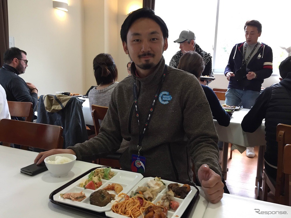 大会期間を通じては初めてランチにありつけたと語る浅岡亮太氏。