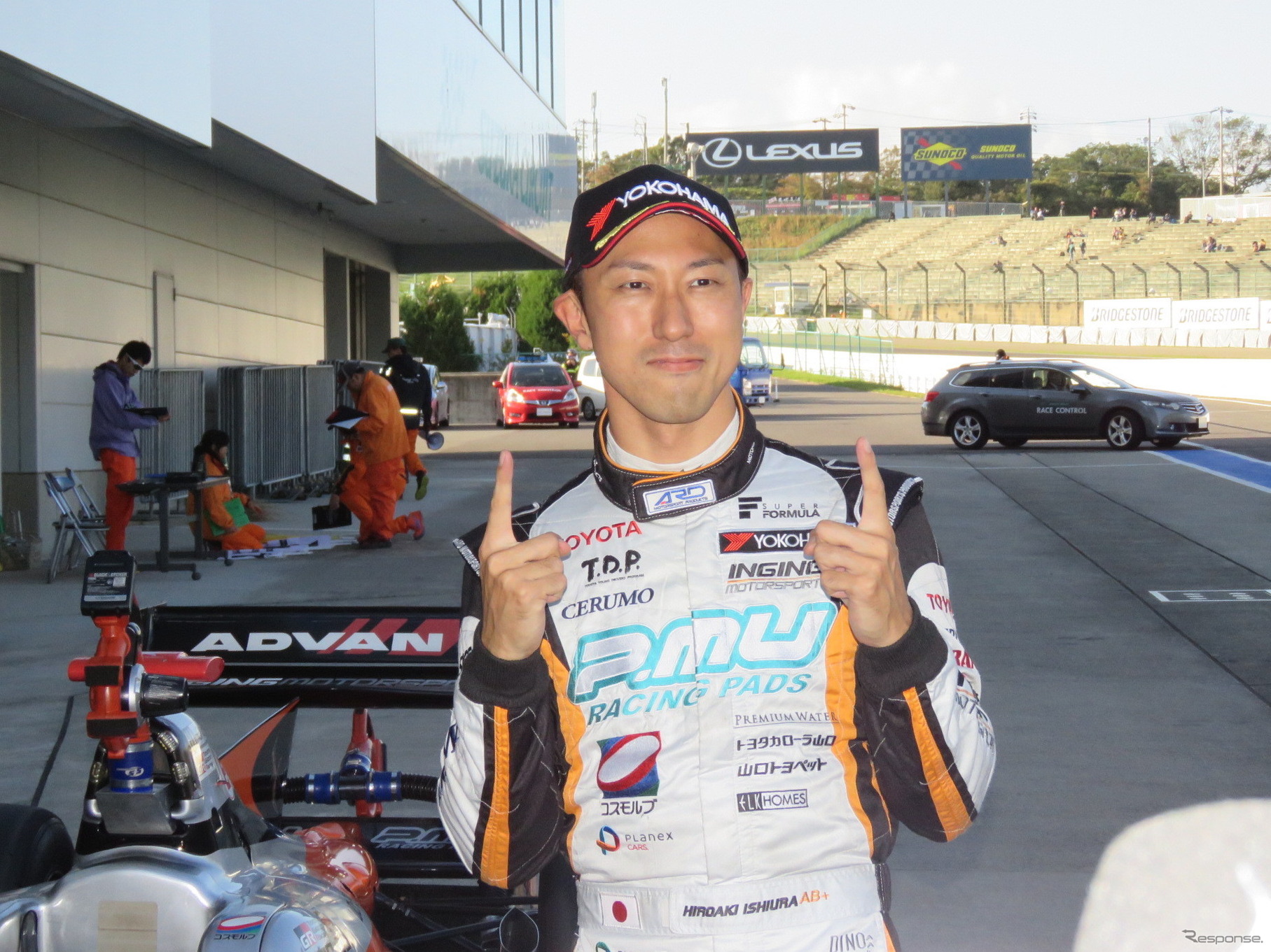 予選でダブルポールを獲得した#1 石浦宏明。