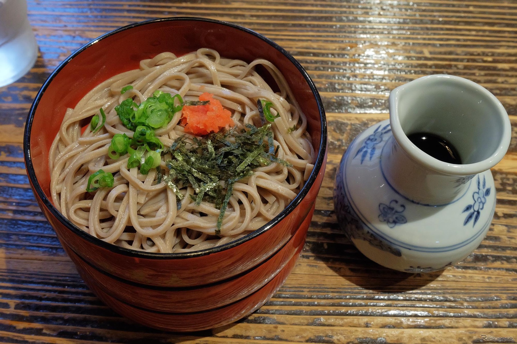 出雲名物、割子そば。なかなか美味だった。