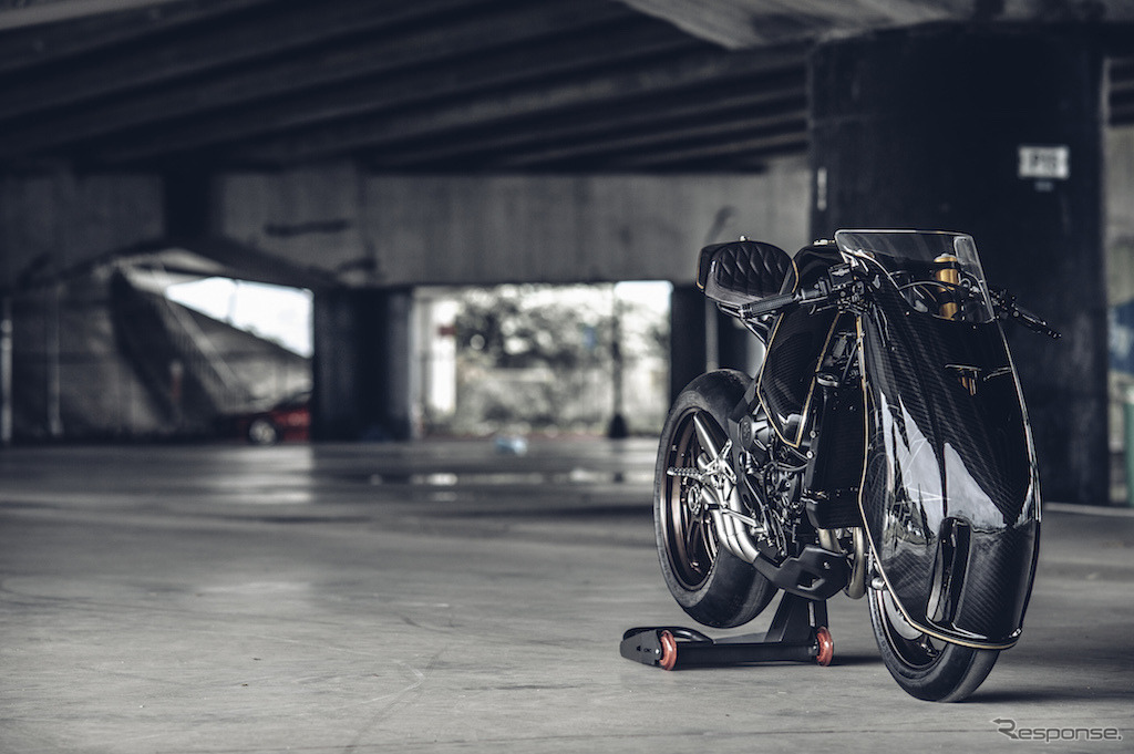 ROUGH CRAFTS『Ballistic Trident』、ベースモデルはMVアグスタ『ブルターレ800RR』。