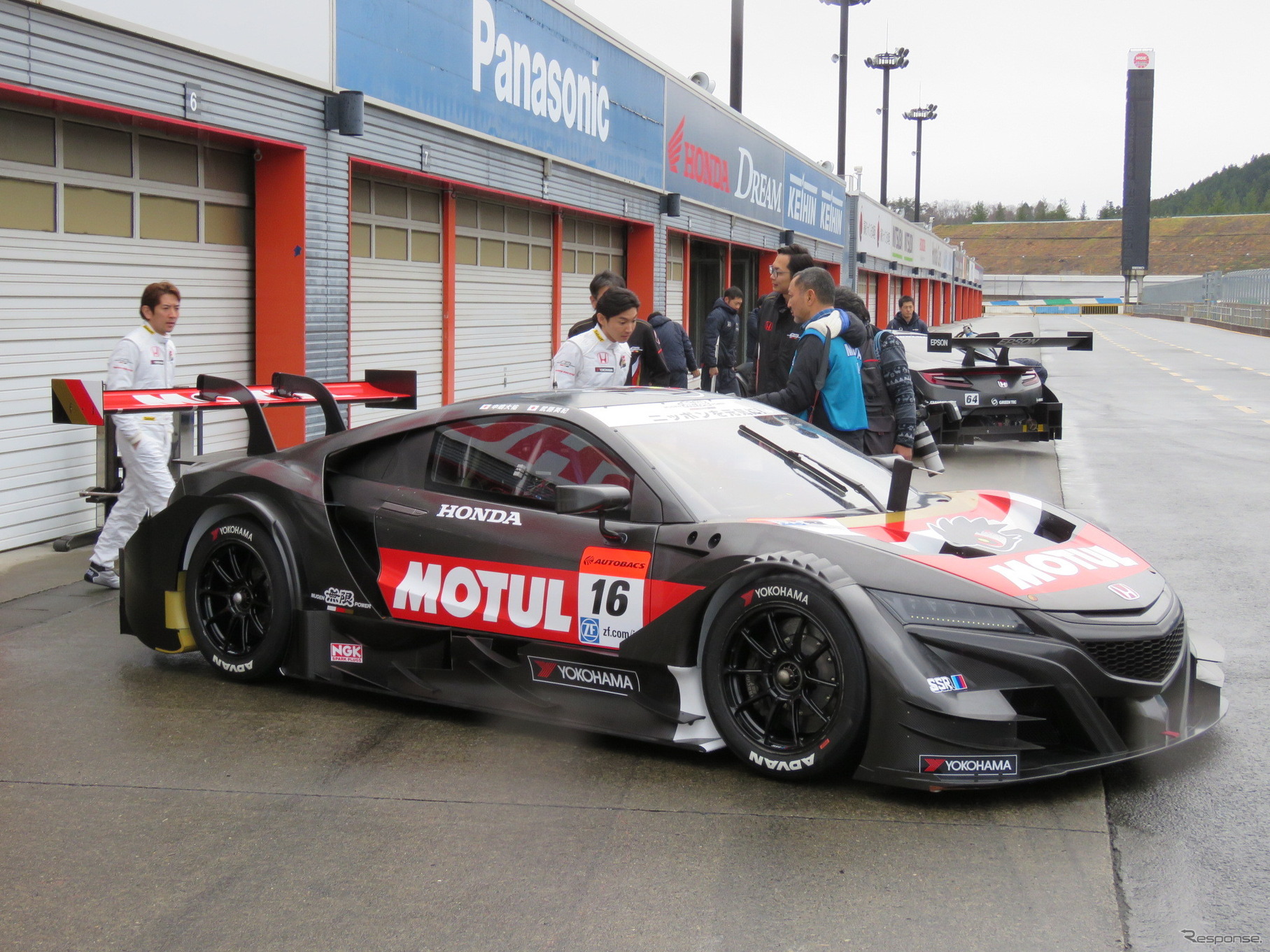 2台のNSX-GTがツインリンクもてぎで体制発表&シェイクダウンテストを実施。