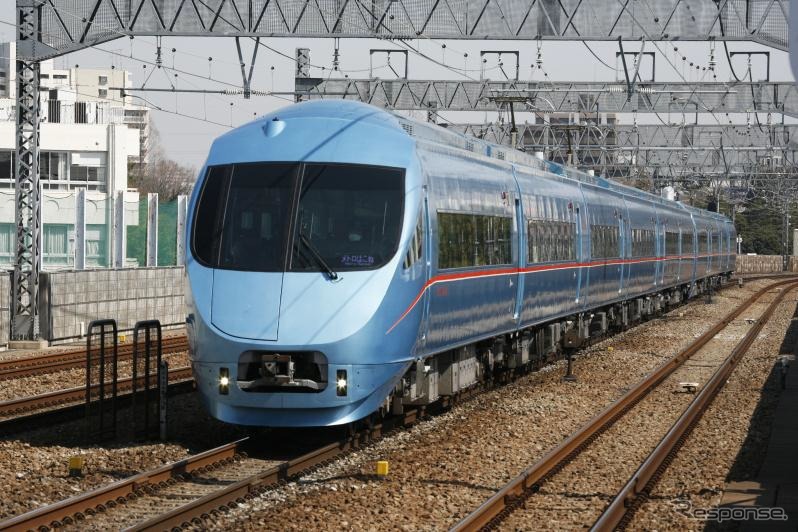 小田急は朝方に運転されるロマンスカーの「総称」を一般から募集する。写真は特急ロマンスカーで使われている60000形「MSE」。