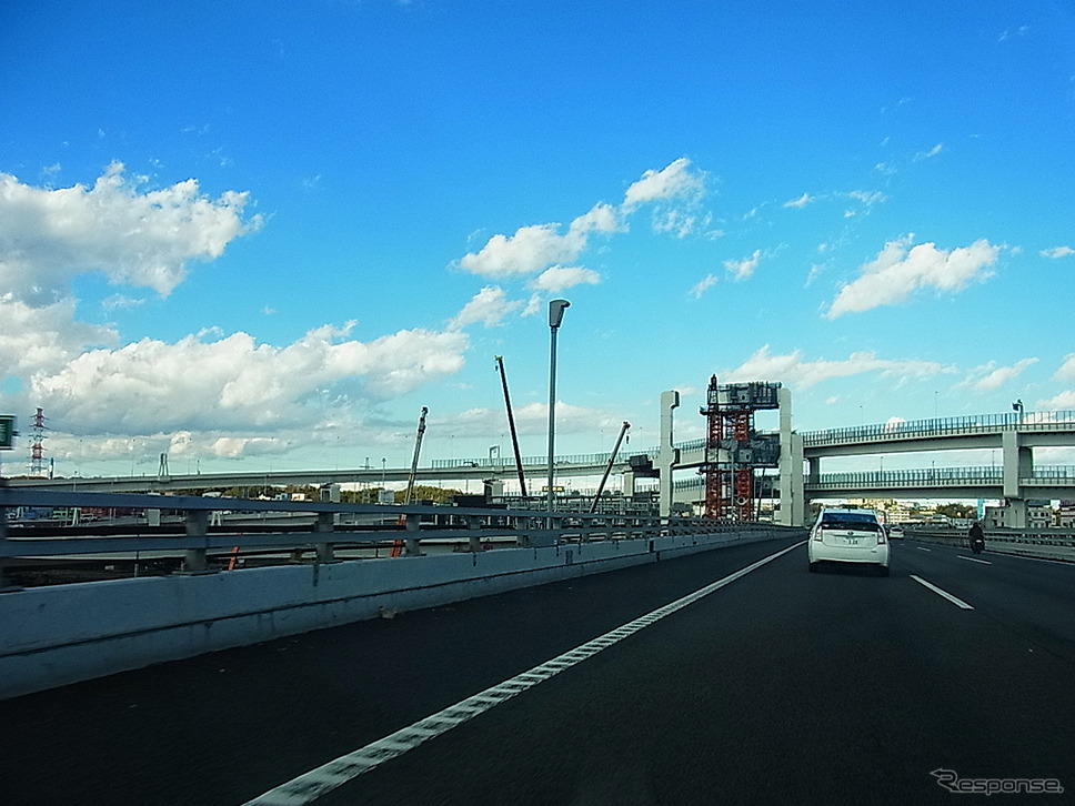 第三京浜上から見えた横浜港北ジャンクション（仮称）