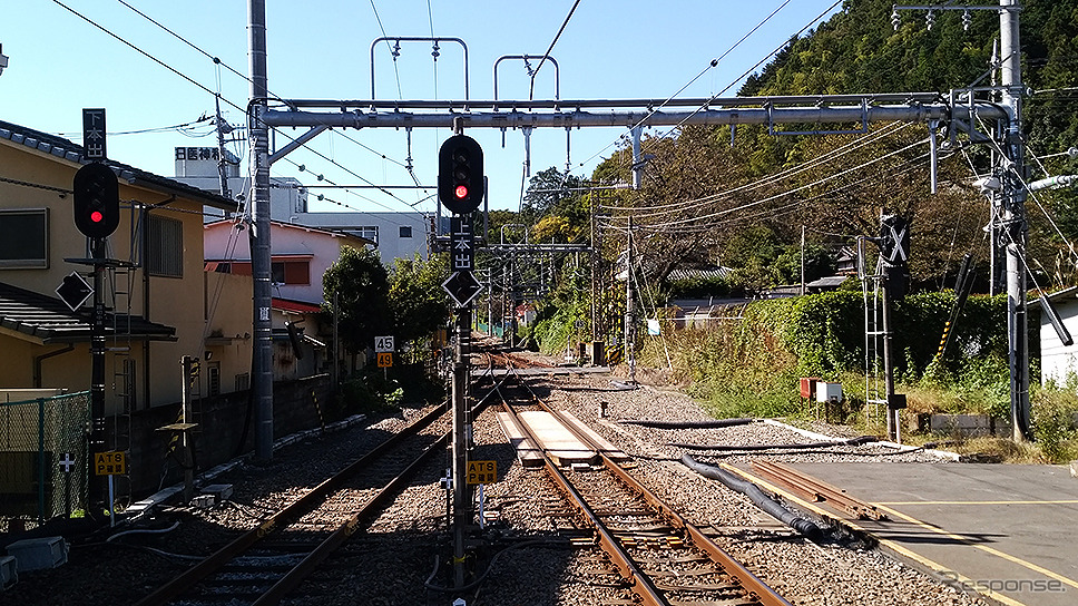 青梅駅 現ホームから奥多摩方を見る