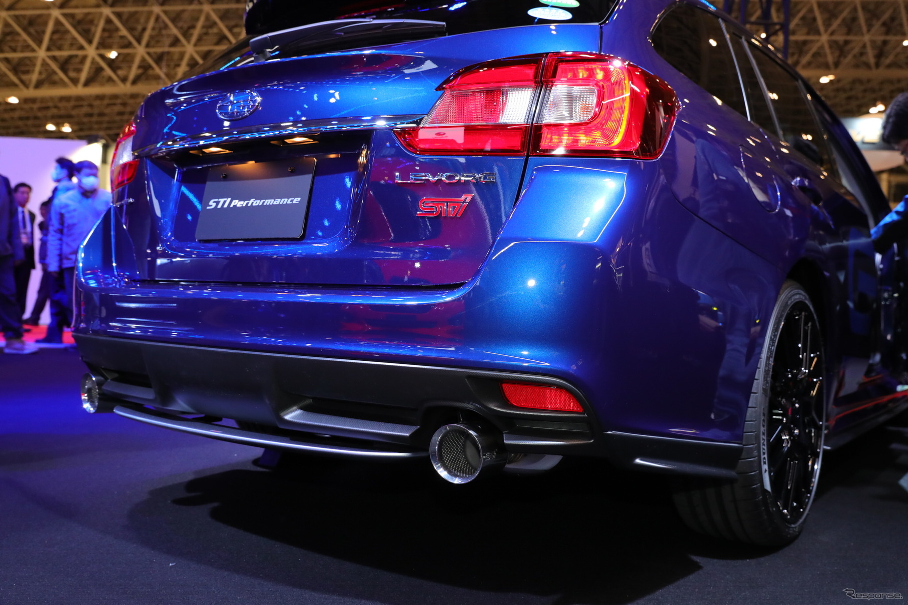 スバル レヴォーグ STI スポーツ - STI パフォーマンス（東京オートサロン2017）