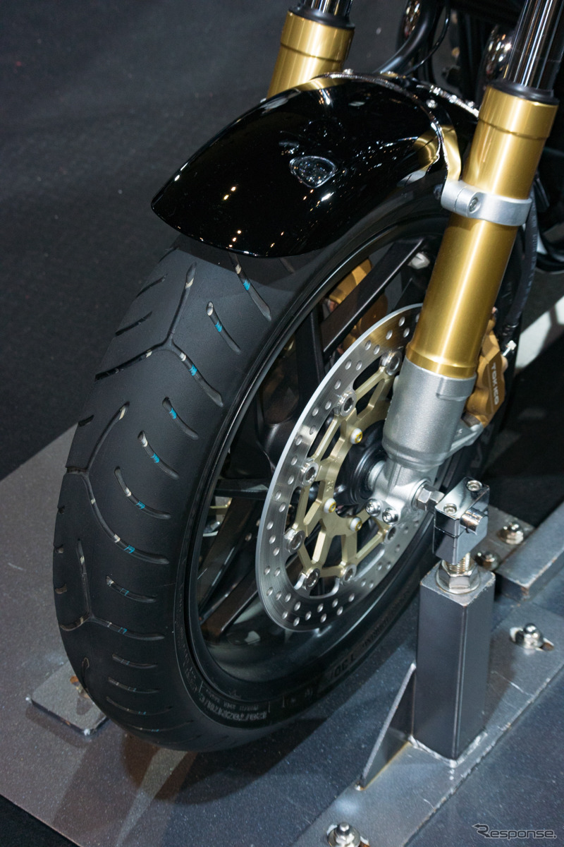 ホンダCB1100RS（東京オートサロン2017）