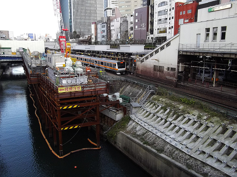 御茶ノ水駅（2017年1月23日撮影）