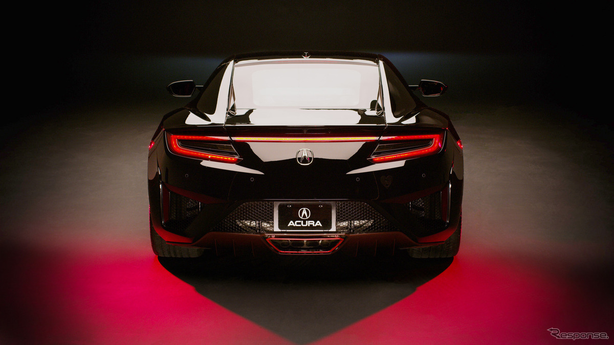 新型アキュラ（ホンダ）NSXのミュージケアーズ・チャリティ仕様