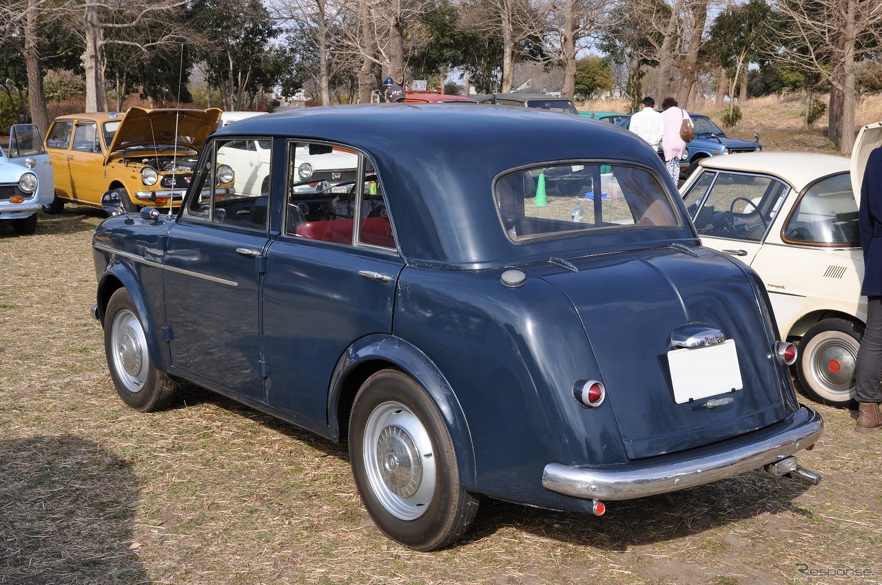 ダットサン 1000 1958年