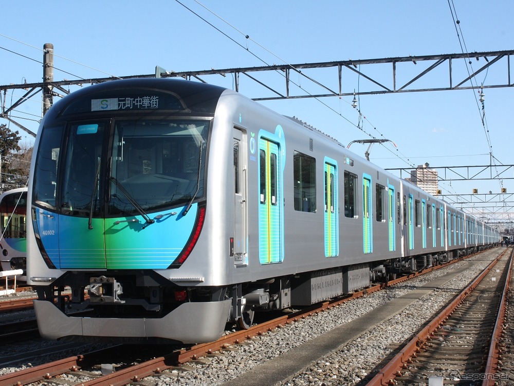 東横線では西武40000系（写真）を使用した有料座席指定列車『S-TRAIN』が運行を開始するが、これ以外にも所要時間の短縮が行われる。