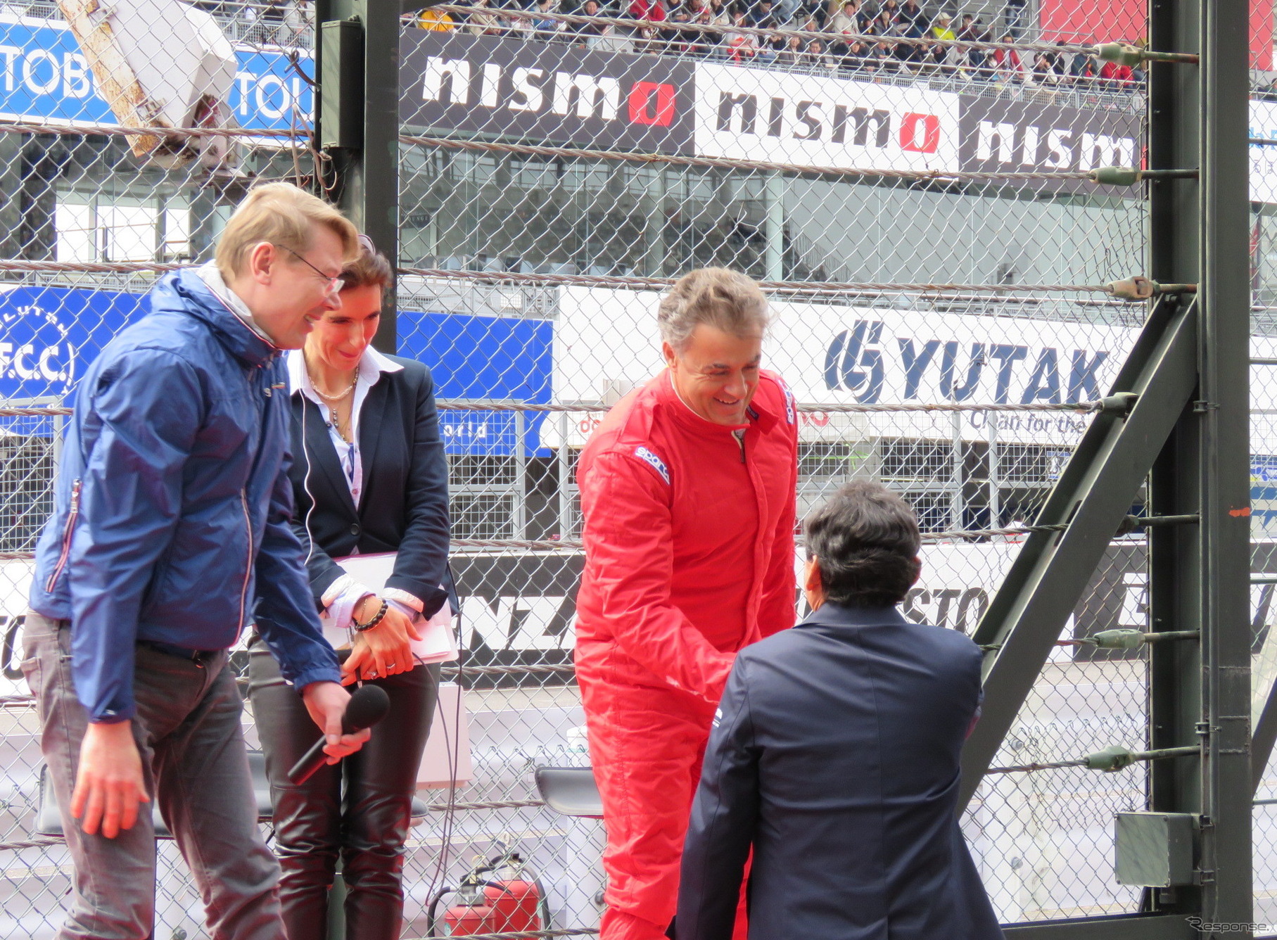 1991年にはF1で同じコース上にて戦っていた3人が邂逅。左からハッキネン、アレジ、中嶋悟（SF主宰団体JRPの会長として登壇）。