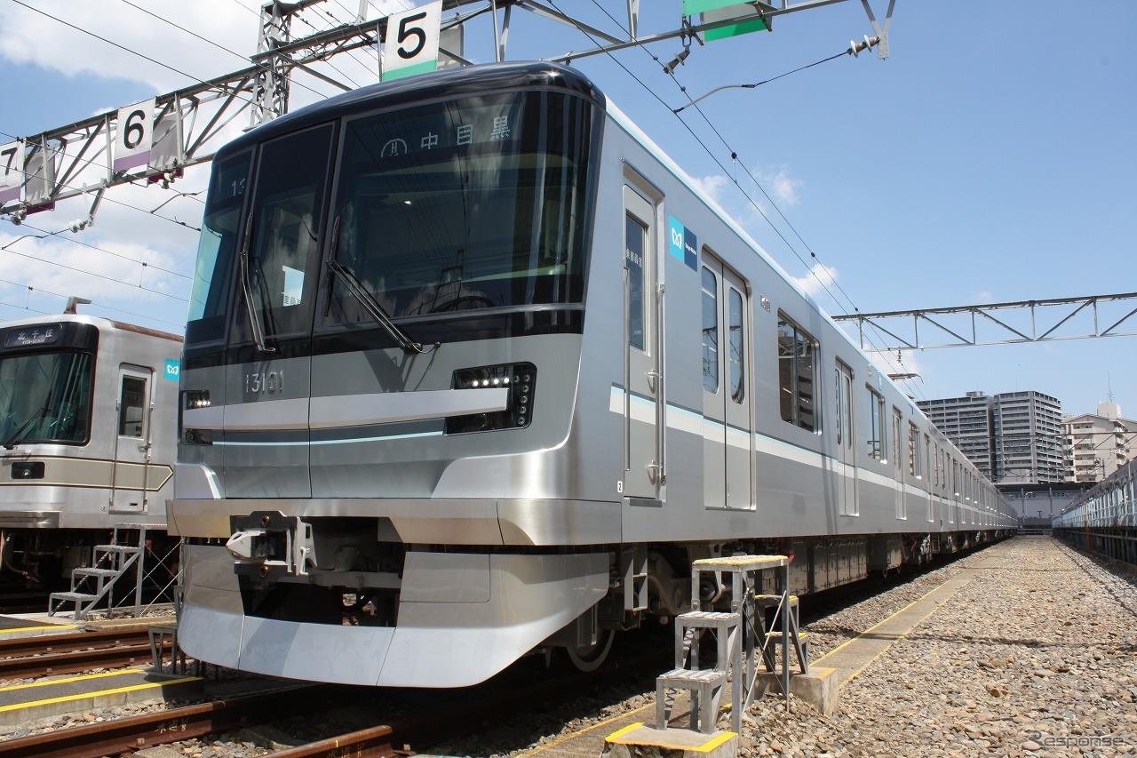 日比谷線で本格運用が始まる新型車両の13000系。2020年度まで順次増備される。