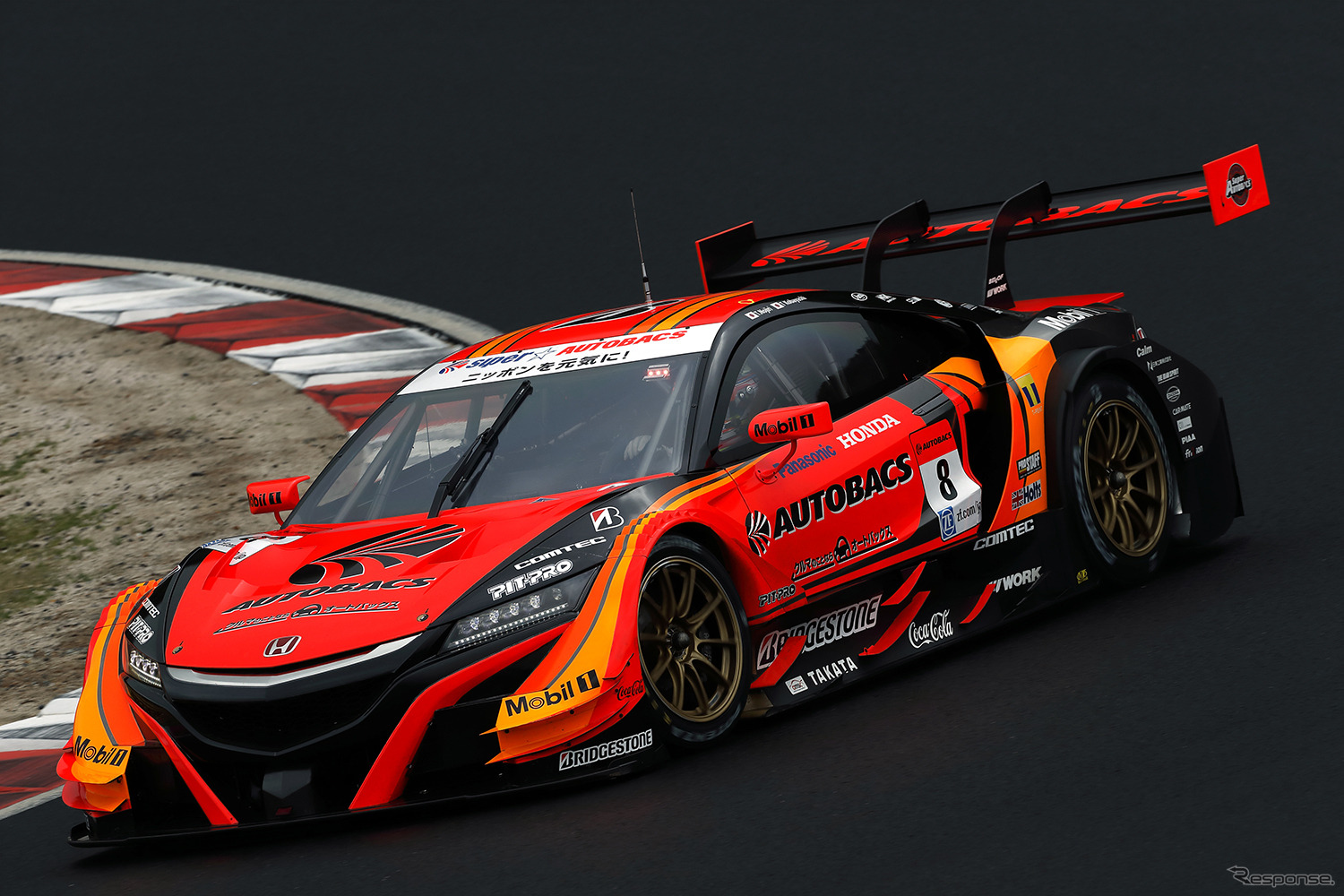 GT500クラスを戦う#8 NSX-GT（予選1位）。