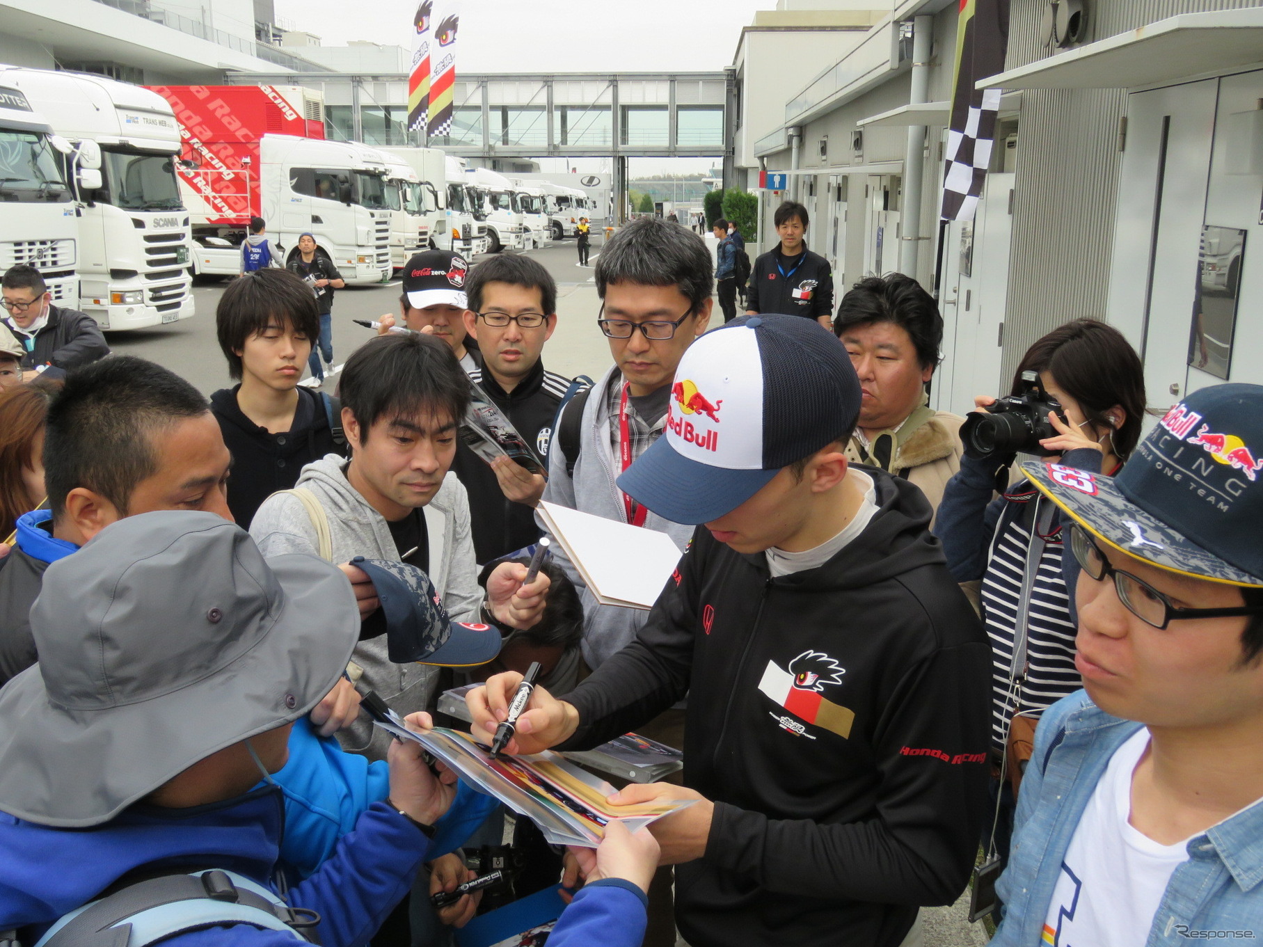 F1候補生でもあるガスリー、日本での人気は相当なもの。