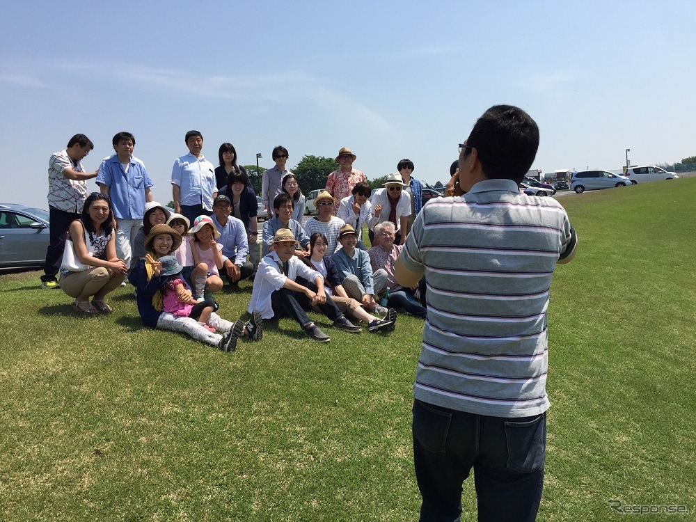 開会式でまず写真撮影。