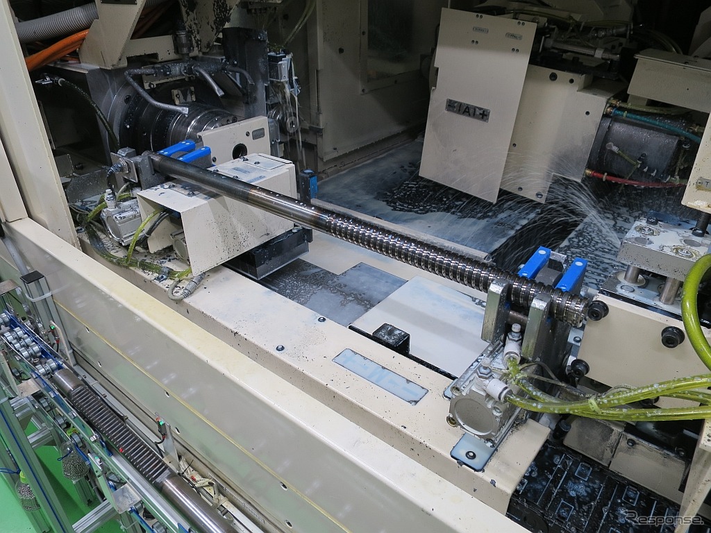 RP-EPSに使用するステアリングラックバーのネジ研磨加工行程