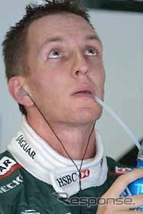 ブルティ、アーバインに激怒