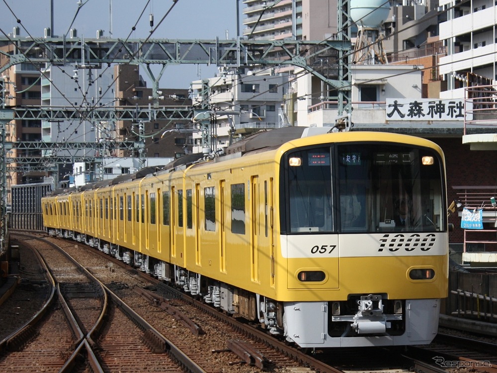 西武鉄道は京急電鉄の「みさきまぐろきっぷ」を西武線各駅で発売する。写真は京急の三崎口行き快特。