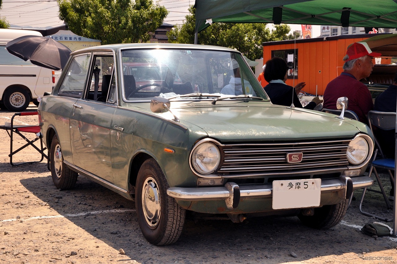 日産 サニー 1000 DX 1969年