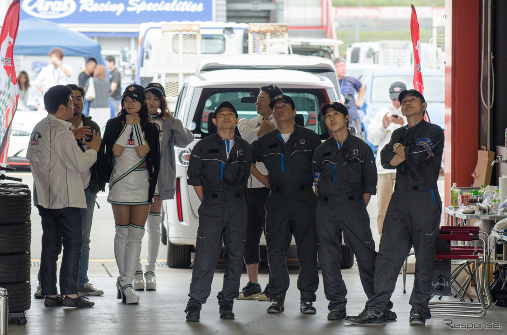 MX-5カップジャパン第3戦、HIROSHIMA MAZDAのピット