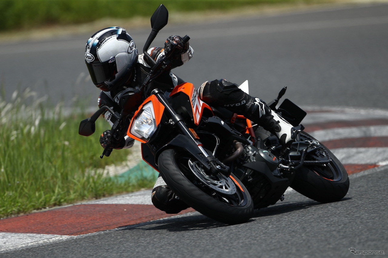 元ロードレース世界選手権GP250チャンピオンの原田哲也さん。