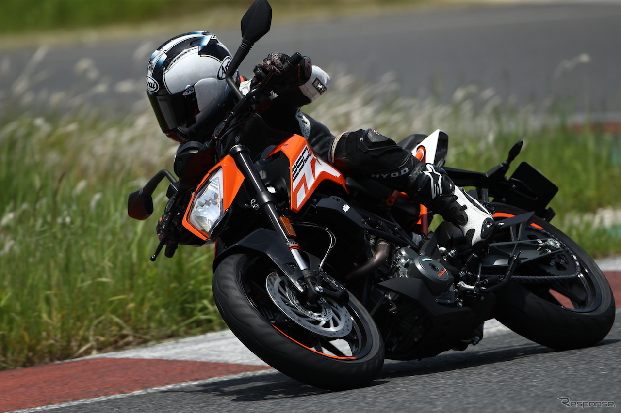 元ロードレース世界選手権GP250チャンピオンの原田哲也さん。