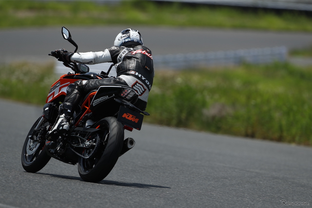 元ロードレース世界選手権GP250チャンピオンの原田哲也さん。