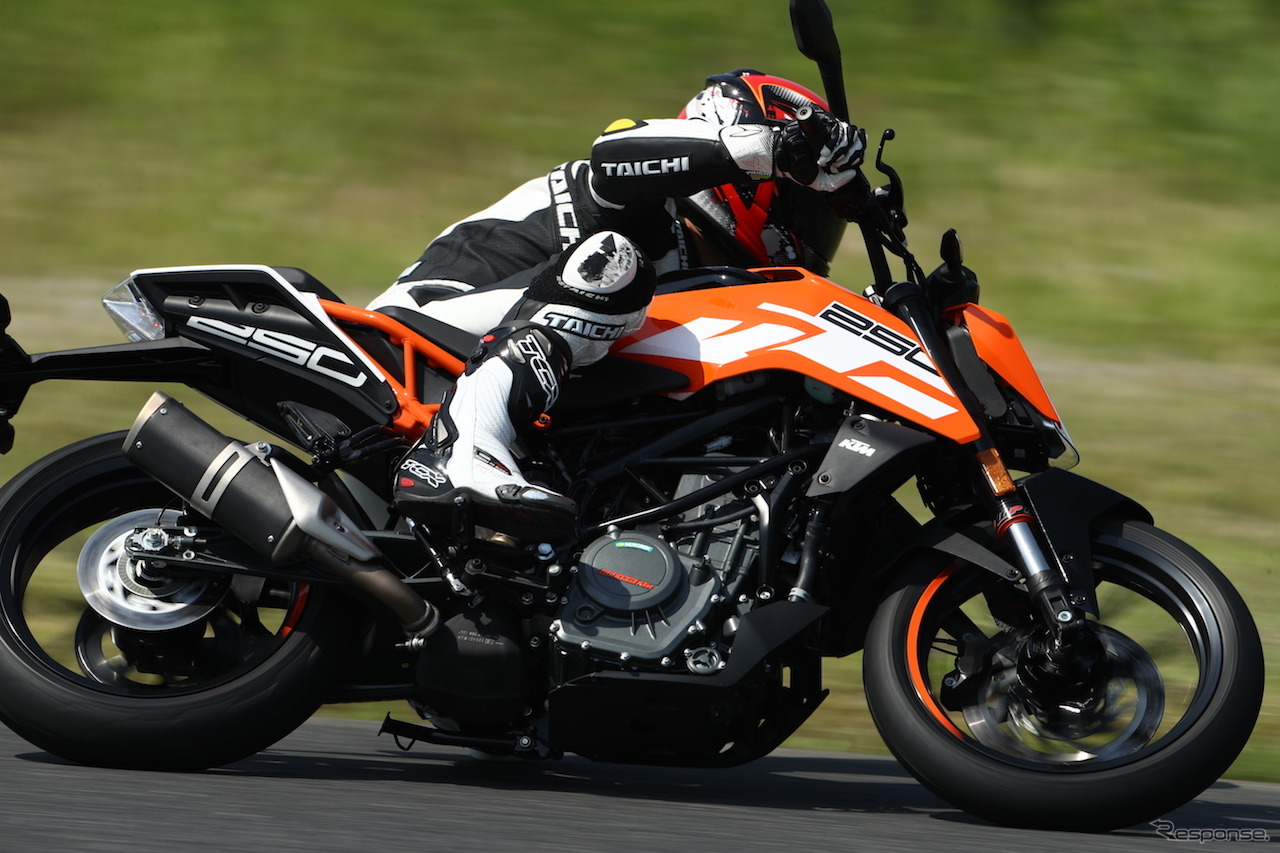 元ロードレース世界選手権GP250チャンピオンの原田哲也さん。