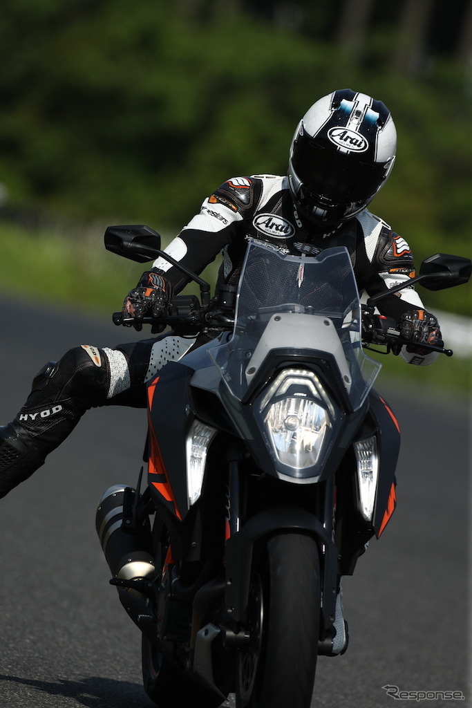 元ロードレース世界選手権GP250チャンピオンの原田哲也さん。